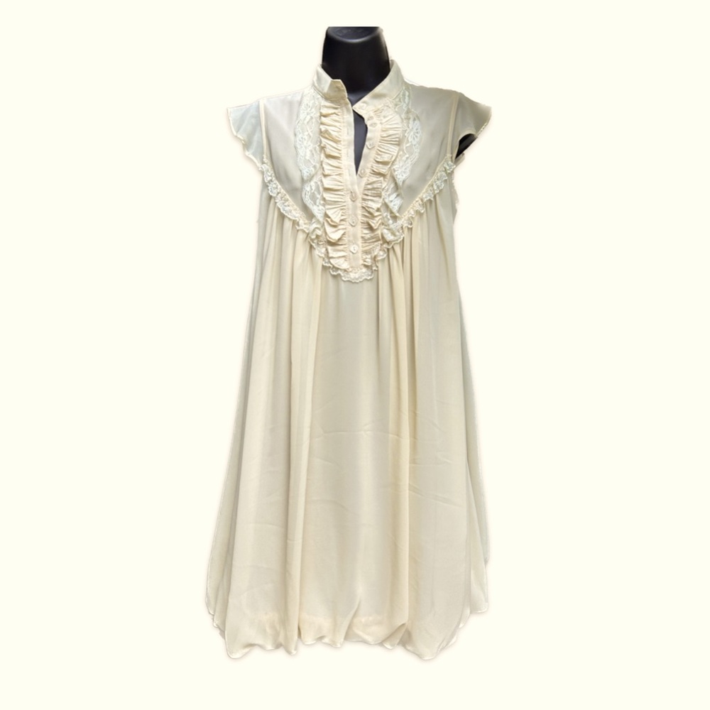 Ever Wind romantic ecru balloon dress size S.